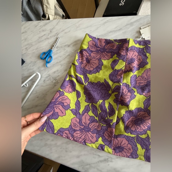 Zara mini skirt - Picture 2 of 6